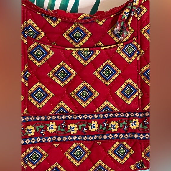 Vera Bradley Molly Small Shoulder Purse Retired Design Villa Red - Picture 3 of 5
